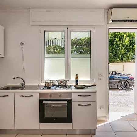 Апартаменти La Casa Sul Lungomare Di - Litore Domus *