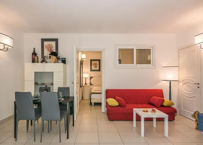 Апартаменты La Casa Sul Lungomare Di - Litore Domus Виареджо